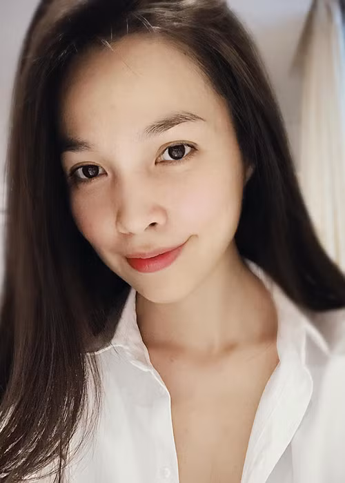 Gương mặt mộc đẹp không tỳ vết của ca sĩ Hiền Thục khiến nhiều cô gái phải ghen tỵ.