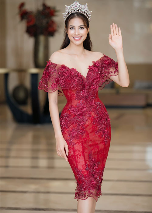 Người đẹp gốc Hải Phòng sở hữu vóc dáng đồng hồ cát cùng gương mặt "lai Tây". Ảnh: Thethaovanhoa