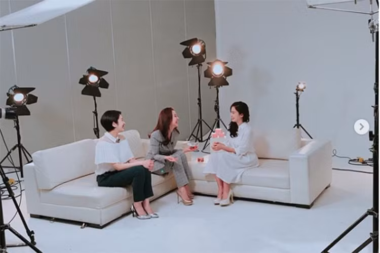 Kim Tae Hee được khen xinh đẹp hơn sau khi sinh con. Ảnh: Thethaovanhoa.