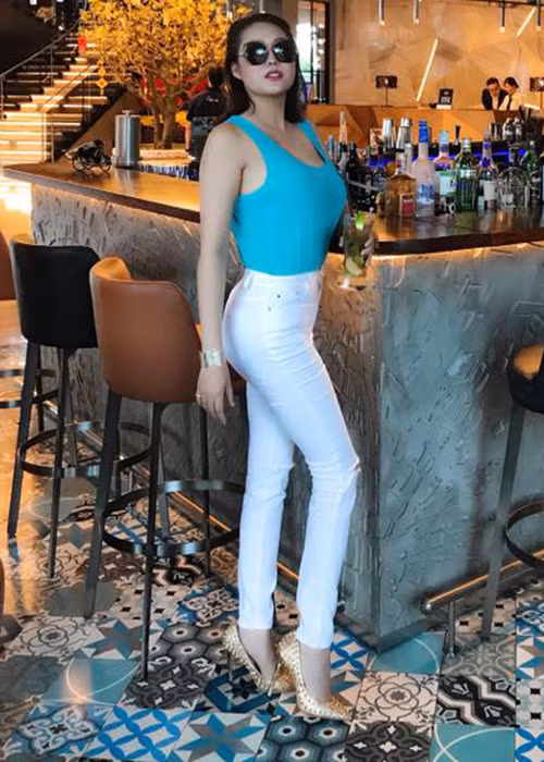 Đáng chú ý, Phi Thanh Vân tiết lộ cô được bạn trai cũ Triệu Văn Dương tặng quà 2 tỷ dù không còn hẹn hò. Ảnh: FBNV