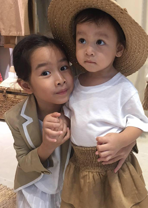 Bé Misu được nhận xét sở hữu gương mặt có nhiều nét giống bố.