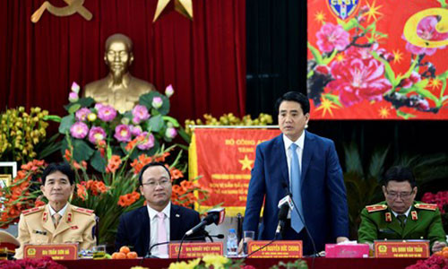 Sáng 20/2, Công an TP Hà Nội tổ chức ra quân cho toàn bộ lực lượng Cảnh sát giao thông (CSGT) đường bộ đường sắt nhằm bảo đảm trật tự an toàn giao thông (ATGT) trên địa bàn Thủ đô đầu năm 2018.