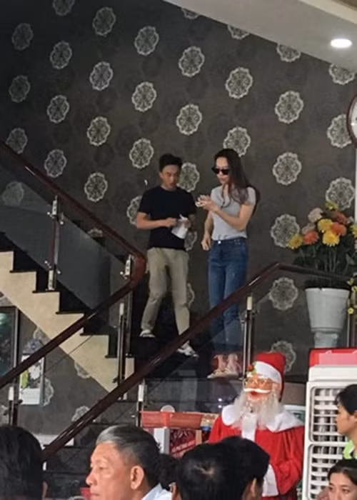 Cường Đô la và Đàm Thu Trang đã có chuyến du lịch cùng hội chơi siêu xe. Ảnh: Khám phá