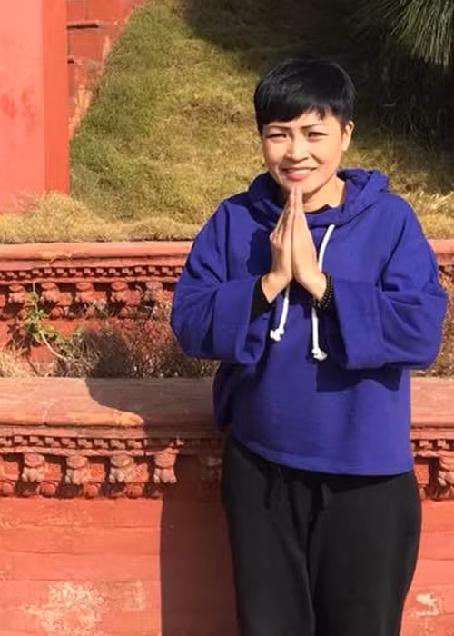 Phương Thanh cập nhật hình ảnh từ Nepal.