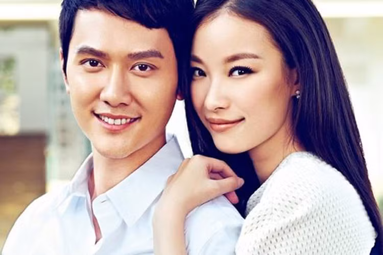 Phùng Thiệu Phong từng hẹn hò diễn viên kém anh đến 10 tuổi tên Nghê Ni. Cả hai đường ai nấy đi vào năm 2015 sau 3 năm gắn bó. Ảnh: Sina