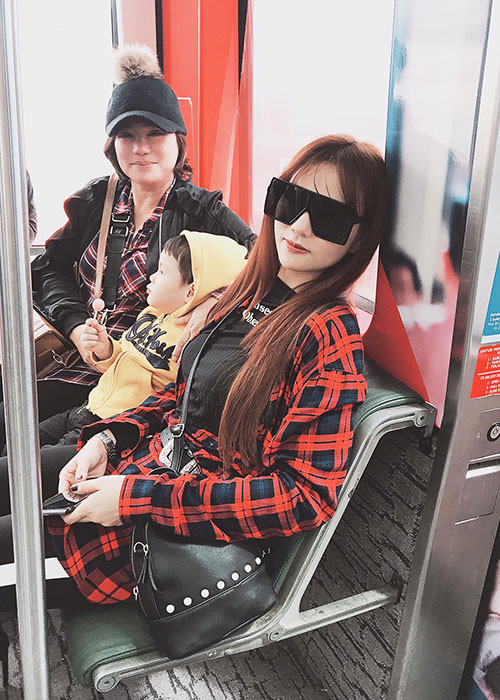 Đối với Thu Thủy, chỉ cần con trai bên cạnh là cô đã cảm thấy hạnh phúc.