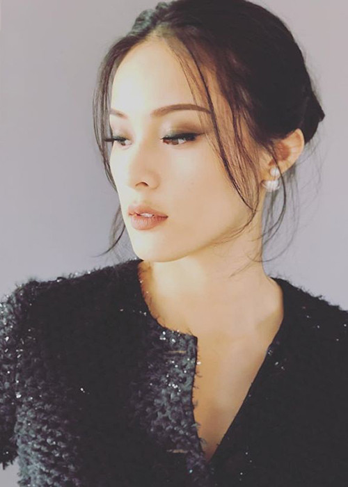 Tuyên bố chia tay Cường Đô la, Hạ Vi nhanh chóng lấy lại nhan sắc vạn người mê. Trước đó, cô từng bị chê xấu. Ảnh: FBNV