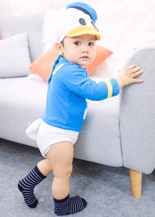 Nhóc tì nhà Ngọc Lan - Thanh Bình cất tiếng khóc chào đời vào ngày 4/2/2017 tại Mỹ. Lúc mới sinh, bé Phôi nặng đến 4kg.