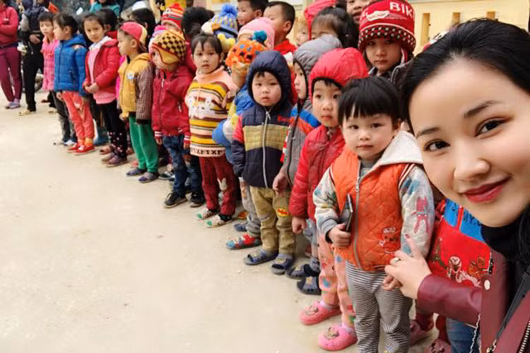 Maya tham gia chuyến từ thiện cận Tết Nguyên Đán là một trong những tin tức sao Việt trong ngày 4/2.