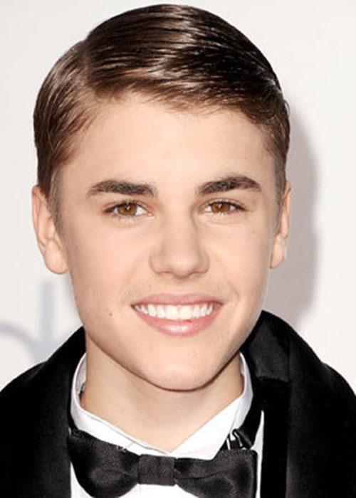 Tuy nhiên, khi ở đỉnh cao của sự nghiệp, giọng ca "Baby" trượt dài với loạt scandal.