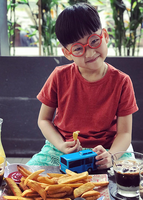Con trai của Bảo Thanh ngày càng đáng yêu.