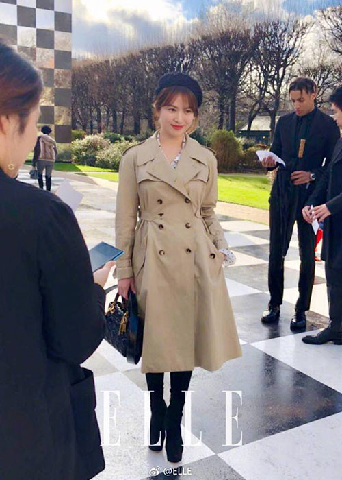 Tham gia một sự kiện sau khi lấy chồng, Song Hye Kyo trở thành tâm điểm bởi vẻ đẹp không tỳ vết. Ảnh: Elle