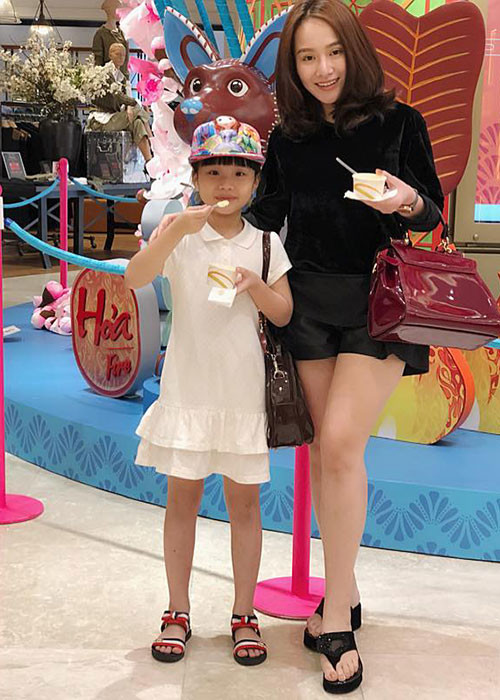 Trong vòng 6 năm, Thu Phượng và con gái chuyển chỗ ở tới 6 lần từ phòng trọ nhỏ đến chung cư.