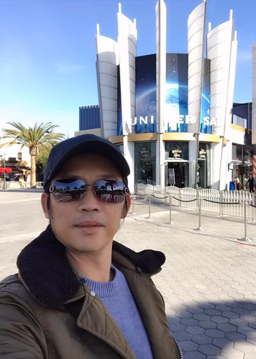 Khán giả luôn cầu chúc cho Hoài Linh có được sức khỏe tốt để cống hiến nhiều hơn cho nghệ thuật. Ảnh: FBNV