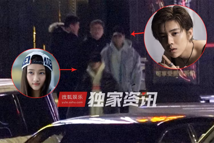 Đi chơi cùng bạn bè, Luhan và bạn gái kém anh 7 tuổi diện áo đôi, mũ đôi. Ảnh: Sohu