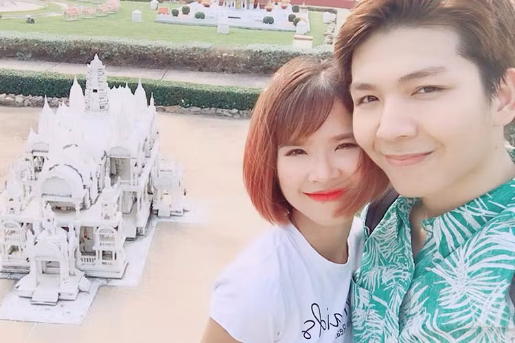 Vợ chồng sao Việt Khởi My - Kelvin Khánh du xuân.