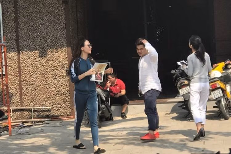 Tuy nhiên, đại diện Đàm Thu Trang xác nhận nữ ca sĩ và bạn trai đang trong giai đoạn trục trặc tình cảm. Ảnh: Saostar