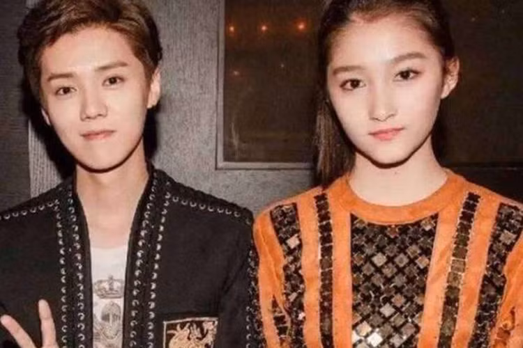 Tháng 10/2017, Luhan - Quan Hiểu Đồng bất ngờ tuyên bố là một cặp. Thông tin khiến fans của Luhan sốc. Ảnh: Sina