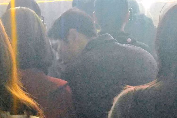 Sau đám cưới vào tháng 10/2017, cặp đôi diễn viên phim "Hậu duệ của mặt trời" vẫn luôn mặn nồng như hồi mới yêu.