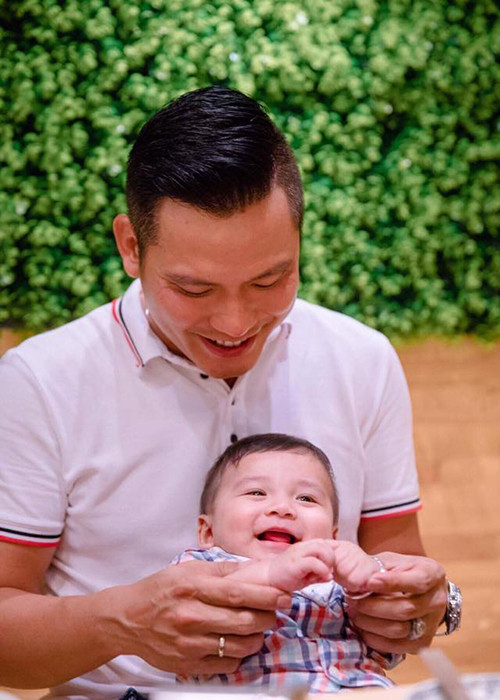 Bé Nu chào đời vào tháng 12/2016, là con trai của Jennifer Phạm và doanh nhân Đức Hải.