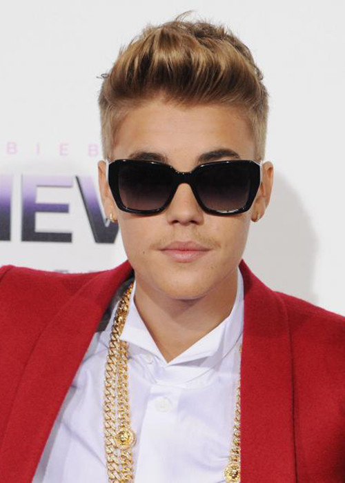 Vì loạt ồn ào đời tư, Justin từng phải tạm dừng sự nghiệp ca hát bởi những lời chỉ trích và bị một bộ phận fans quay lưng.