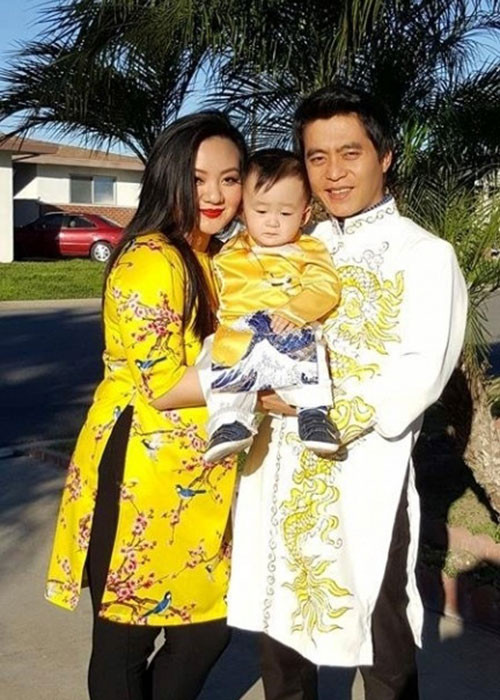 Khi con trai đầu lòng của Xuân Mai được gần 1 tuổi, chồng của cô chuẩn bị nhập ngũ. Xuân Mai cũng trở thành trụ cột kinh tế của gia đình. Ảnh; Vietnamnet