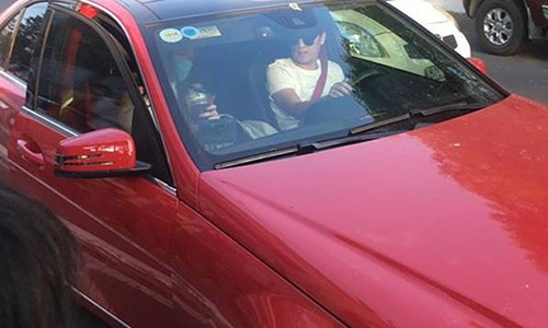 Vào ngày mồng 5 Tết Nguyên Đán, cặp đôi cũng vừa xuất hiện bên nhau khi Nhã Phương hộ tống Trường Giang về Bình Dương quảng bá phim Siêu sao siêu ngố.