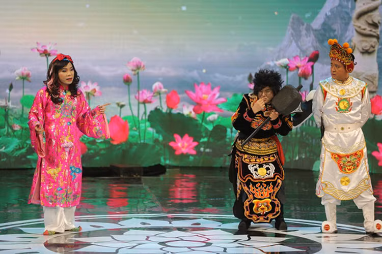 Năm 2016, Minh Quân trở lại Táo quân với vai trợ lý Thiên Lôi. Ảnh: VTV