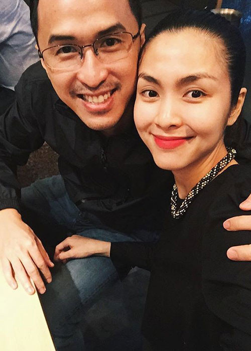 Nàng ngọc nữ màn ảnh Việt và ông xã khéo khoe tình cảm mặn nồng qua phong cách thời trang đầy ăn ý từ sự kiện đến đời thường. Ảnh: FBNV