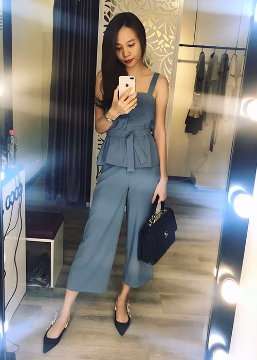 Đàm Thu Trang không chỉ xinh đẹp mà còn có phong cách thời trang trẻ trung, sành điệu.