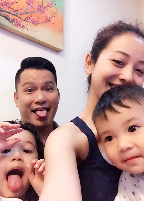 Jennifer Phạm từng hài hước tự nhận cô “đẻ thuê” vì bé Nu rất giống bố.