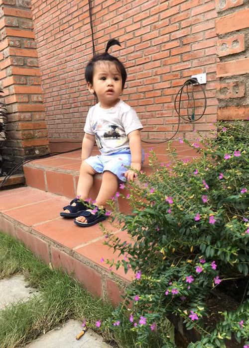 Quý tử nhà Ngọc Lan - Thanh Bình càng lớn càng đáng yêu, bụ bẫm.