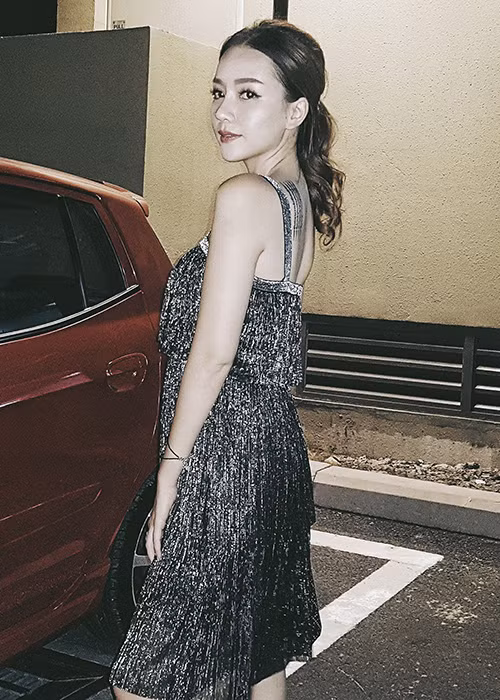 Di Băng từ chối nhiều sự kiện cuối năm để thực hiện dự án riêng.