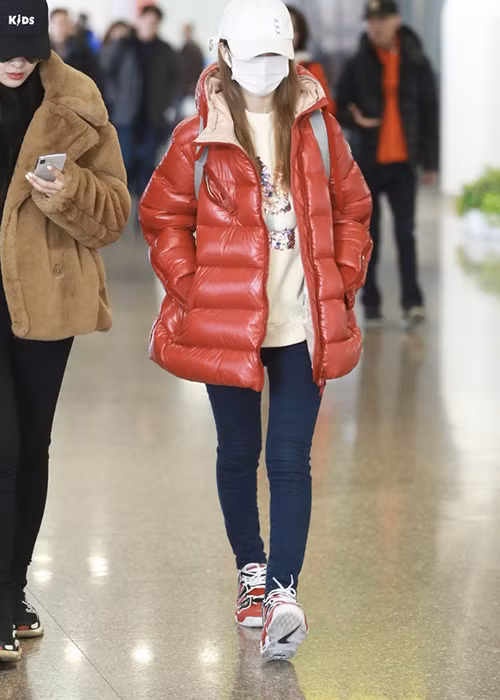 Dù phủ nhận nghi vấn ngoại tình với rapper PGOne, Lý Tiểu Lộ vẫn bị cư dư luận chỉ trích.