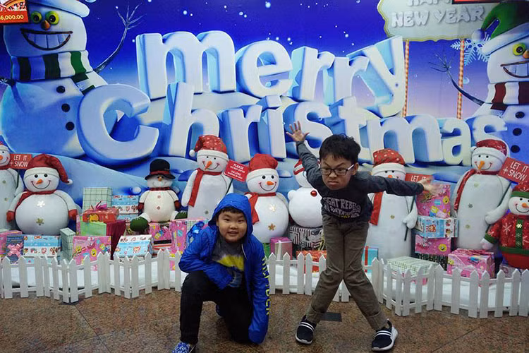 Xuân Bắc từng tâm sự anh rất hãnh diện về bé Minh Bủm. Theo lời nam danh hài, bé Minh Bủm khá hiếu động.