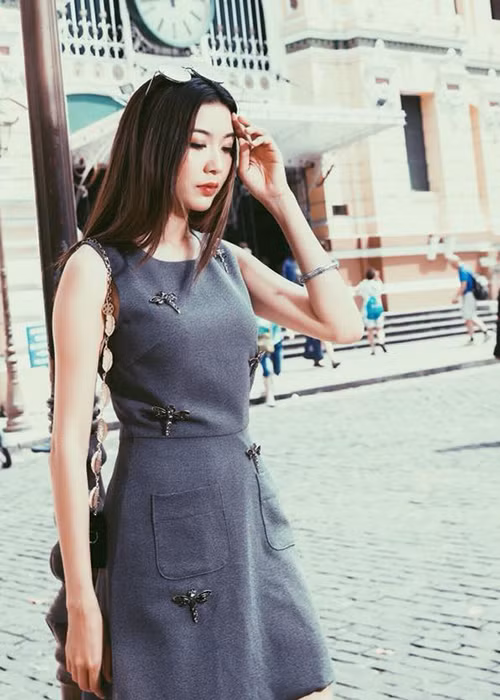 Thúy Vân tự động viên bản thân: “Quên đi quá khứ và tiến về phía trước Vân nhé”.