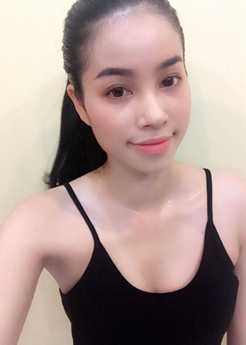 Cận ảnh mặt mộc không tỳ vết của Phạm Hương.