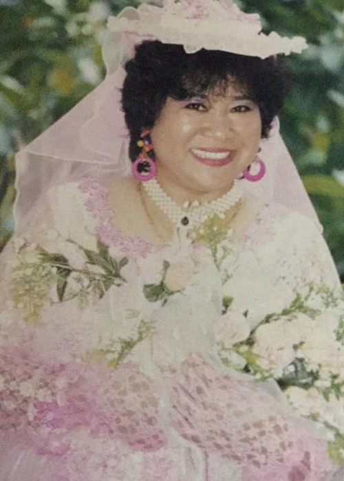 Minh Vượng chưa mặc áo cưới ngoài đời nhưng trên màn ảnh, cô từng khoác áo cô dâu.