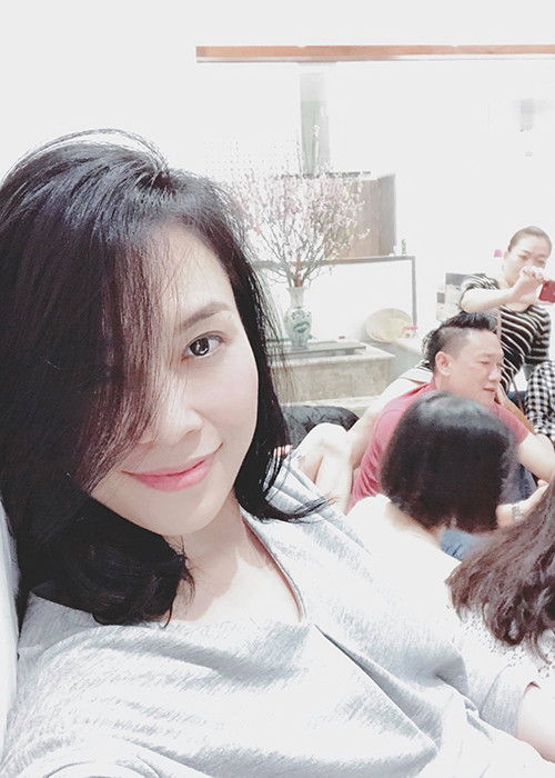 Mỹ Tâm đố fans câu hỏi mà cô nhận được nhiều nhất khi về Đà Nẵng ăn Tết.