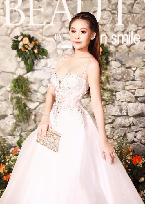 Sau loạt ồn ào, Ngân Anh vẫn thỉnh thoảng tham gia các sự kiện giải trí.