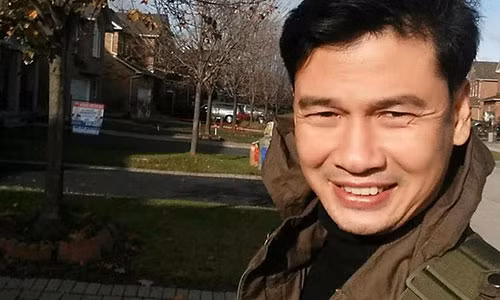 Tiết Cương trong chuyến lưu diễn ở Úc.