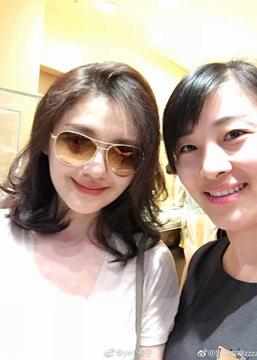 Đại S (Từ Hy Viên) hiện có tổ ấm hạnh phúc bên ông xã doanh nhân Uông Tiểu Phi và 2 nhóc tì: một trai, một gái. Ảnh: Weibo