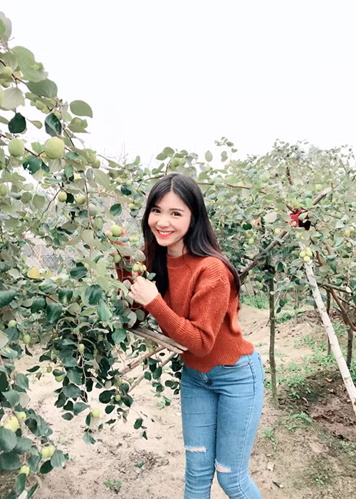 Thanh Bi khoe ảnh tươi rói là một trong những tin tức sao Việt trong ngày 27/2.