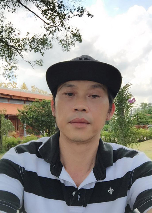 Trên trang cá nhân, nam danh hài gần đây thường xuyên chia sẻ hình ảnh tận hưởng cuộc sống đầy bình yên. Ảnh: FBNV