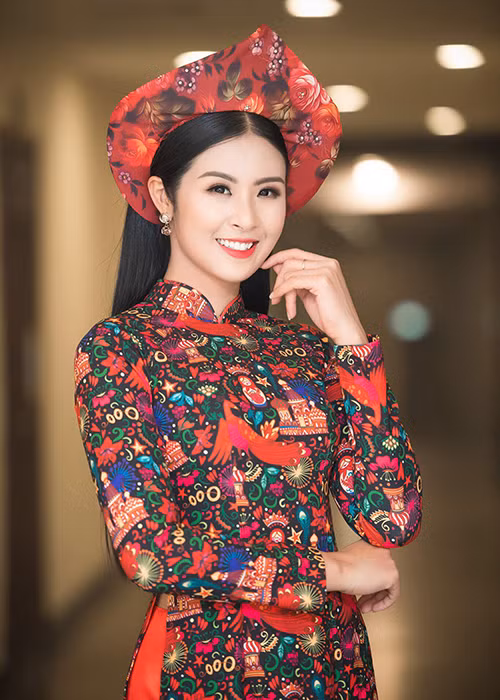 Sau khi đoạt vương miện, Hoa hậu Ngọc Hân nhanh chóng bước chân vào lĩnh vực thiết kế thời trang và kinh doanh. Ảnh: FBNV