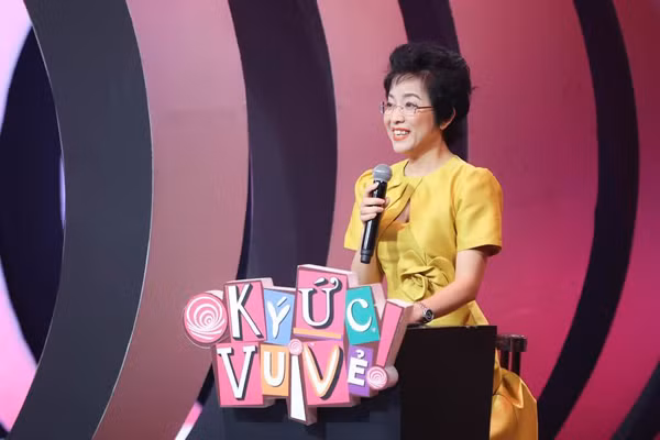 Tuoi 52 cua nu MC duy nhat dan 20 mua Tao quan-Hinh-2