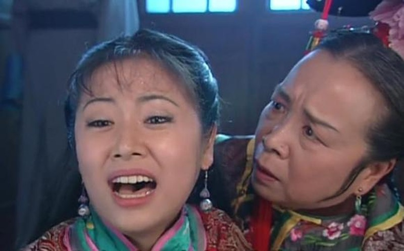 Thứ tư là sự khác biệt và làm rõ nhận thức về các quy tắc. Để phân biệt giữa chủ tử và người thấp kém, điều tự nhiên là phải đối xử với họ khác nhau trong nhiều vấn đề khác nhau. Đồng thời, hoàng đế cũng muốn dùng sự phân biệt này để khiến các cung nữ luôn nhớ đến thân phận, khắc chế bản tính và tự giác, biến những cung nữ này trở thành một cỗ máy hoàn toàn nghe lời.