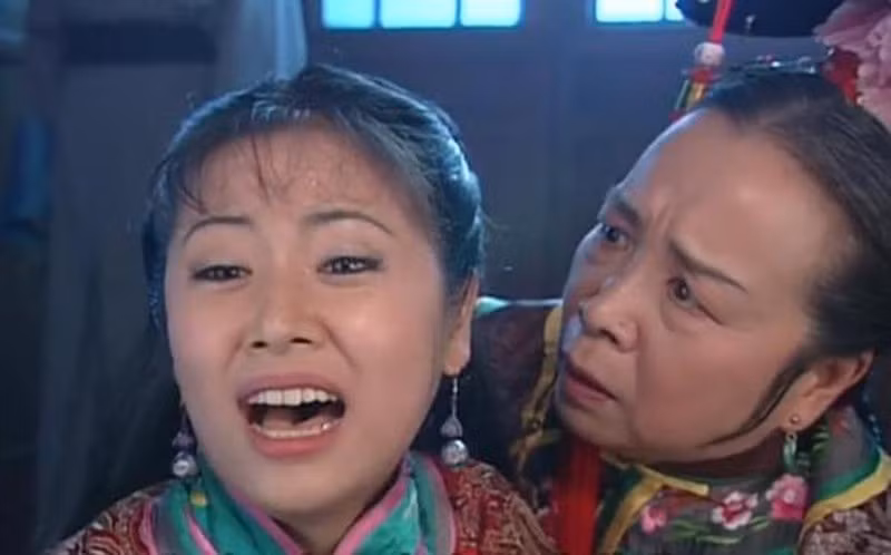 Thứ tư là sự khác biệt và làm rõ nhận thức về các quy tắc. Để phân biệt giữa chủ tử và người thấp kém, điều tự nhiên là phải đối xử với họ khác nhau trong nhiều vấn đề khác nhau. Đồng thời, hoàng đế cũng muốn dùng sự phân biệt này để khiến các cung nữ luôn nhớ đến thân phận, khắc chế bản tính và tự giác, biến những cung nữ này trở thành một cỗ máy hoàn toàn nghe lời.