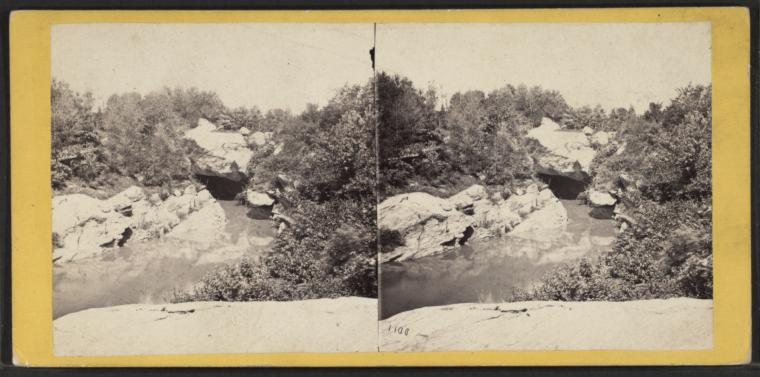 Ví dụ, vào năm 1904, một người đàn ông đã bị tấn công ở gần bậc thang của hang động. Vào khoảng năm 1930, hang động này bị niêm phong và cho đến nay nó vẫn chưa được mở cửa.