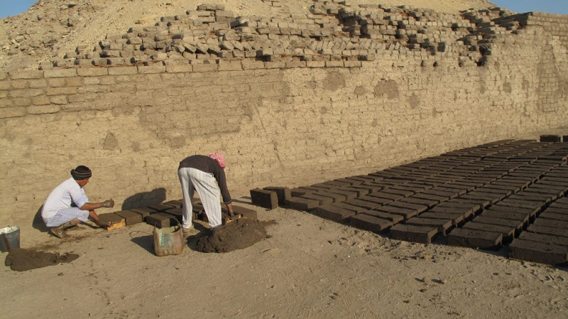 Những ngôi mộ này cho thấy các hình thức nghi lễ chôn cất rất khác biệt được thực hiện bởi những cư dân sinh sống trong khu vực trong suốt chiều dài lịch sử của Ai Cập.